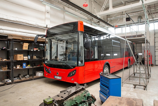 Kaune pradeda kursuoti 25 nauji autobusai