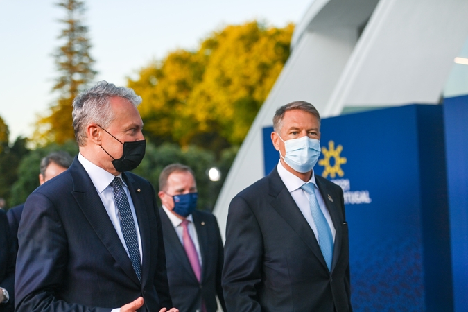 Prezidentas teigia, kad ES šalys diskutuos dėl galimų sankcijų Rusijai