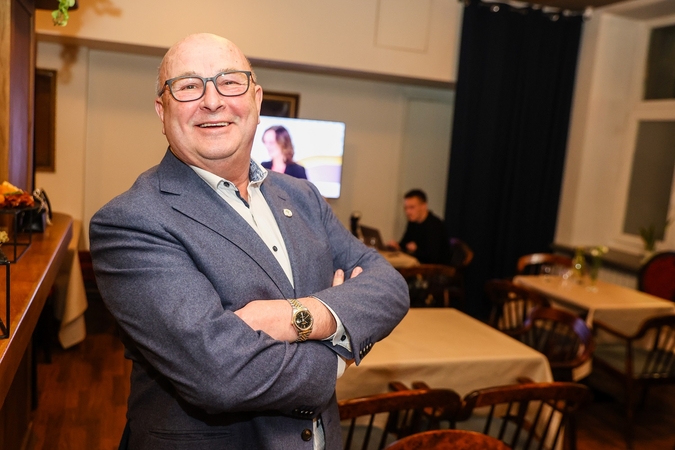 V. Matijošaitis nekeis tarybos išlaidų tvarkos Kaune: nereikia kvitais tapetuoti sienų
