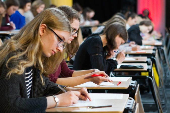 Kauniečiai kviečiami rašyti Nacionalinį diktantą