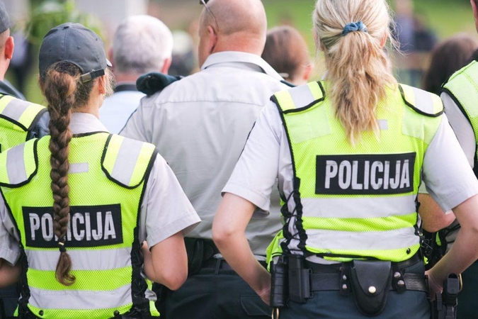 Jau aišku, kur policijos komisariatų vadovai mokysis anglų kalbos