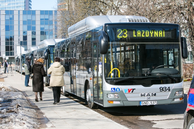 Sostinės viešojo transporto vairuotojai streikų neatsisakys