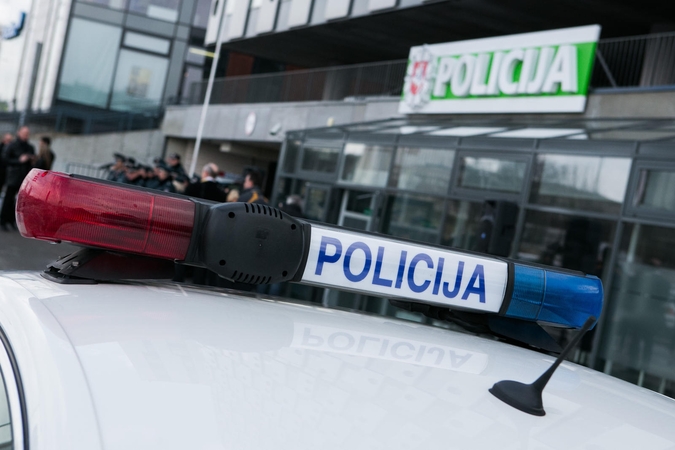 Ilgapirščiai Šilalėje nugvelbė sunkvežimį