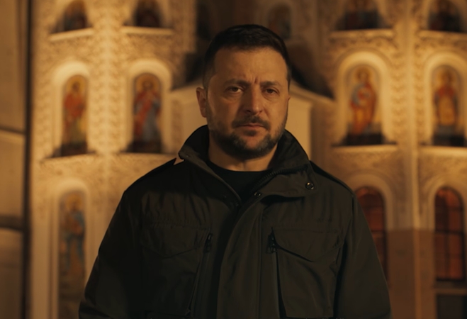 V. Zelenskio kalėdinė žinutė tautiečiams: galų gale tamsa pralaimės