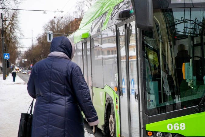 Terminas: vasario 24 d. baigia galioti elektroninis bilietas, kurį garbaus amžiaus kauniečiai įsigyja trejiems metams už 3 eurus.