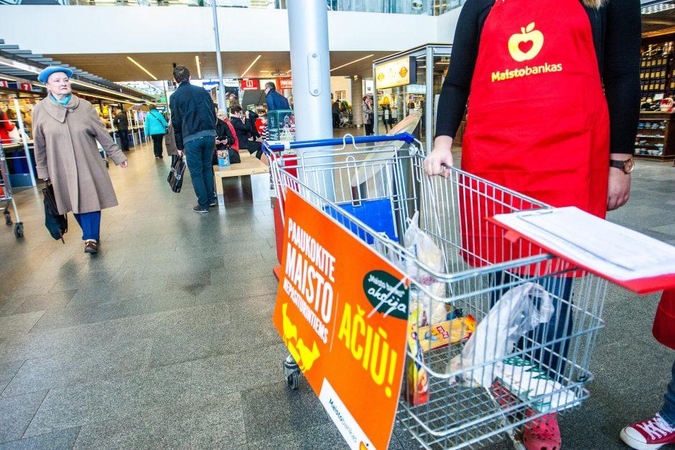 Socialinei darbuotojai – kaltinimai dėl žalos „Maisto bankui“