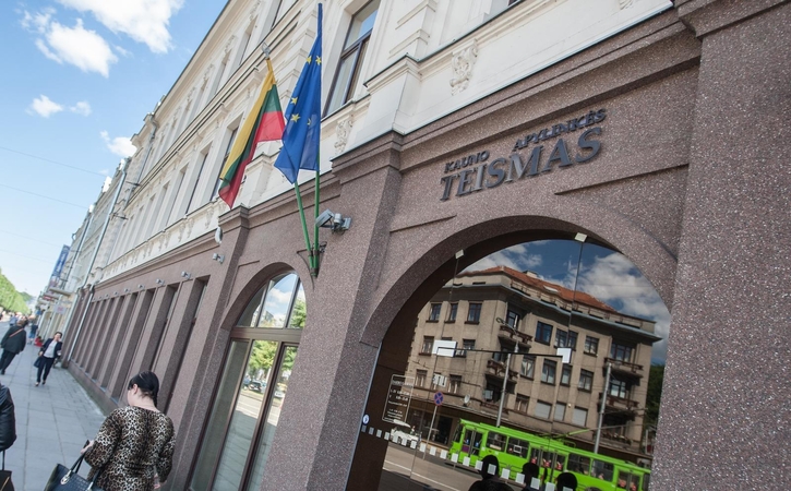 Krūvis: Kauno apylinkės teisme beveik kasdien nagrinėjamos bylos, susijusios su kriminaliniais kauniečių nuotykiais užsienyje.