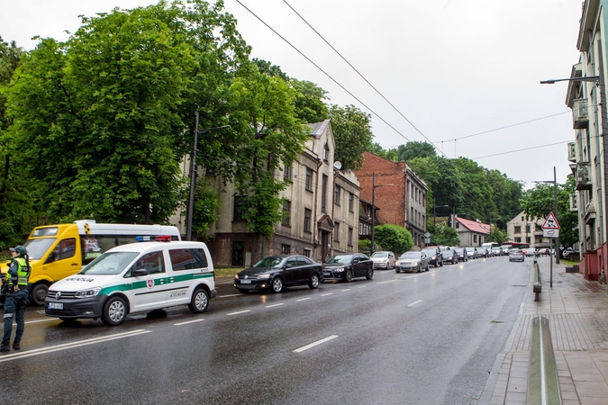 Svarbios eismo naujovės vairuotojams ir dviratininkams: stebėkite ženklus