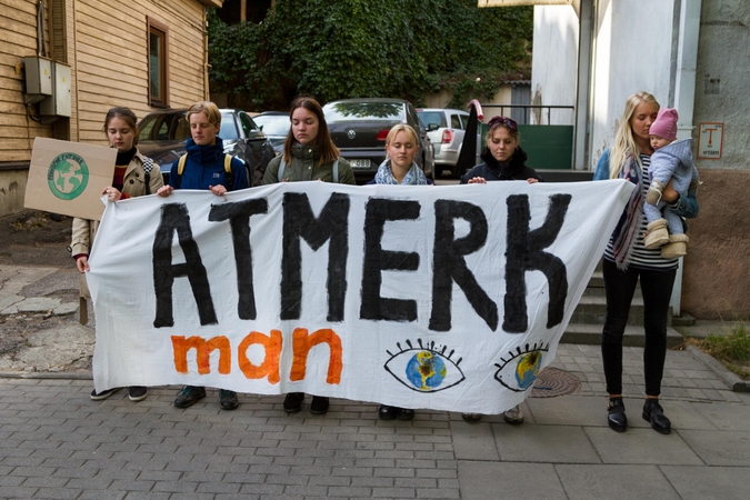 Kauno jaunimas ragina atmerkti akis