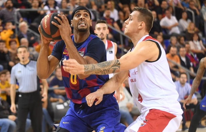 Ginklai: B.Daviesas (su kamuoliu), drauge su iš NBA persikėlusiu brangiausiu Eurolygos žaidėju N.Mirotičiumi, yra didžiausia "Barcelona" grėsmė po krepšiais.