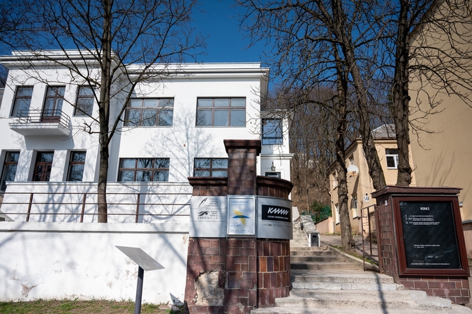 Kultūros erdvės Kaune išgyvena renesansą: atnaujinti Kauno menininkų namai
