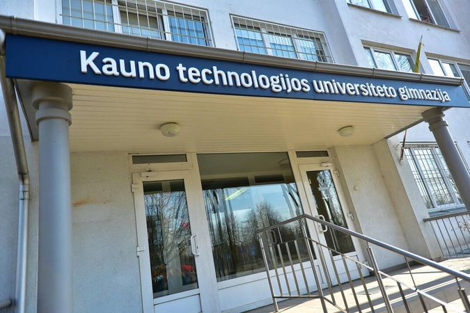 Skandalas KTU gimnazijoje: matematikos mokytojui – prastos žinios iš prokuratūros