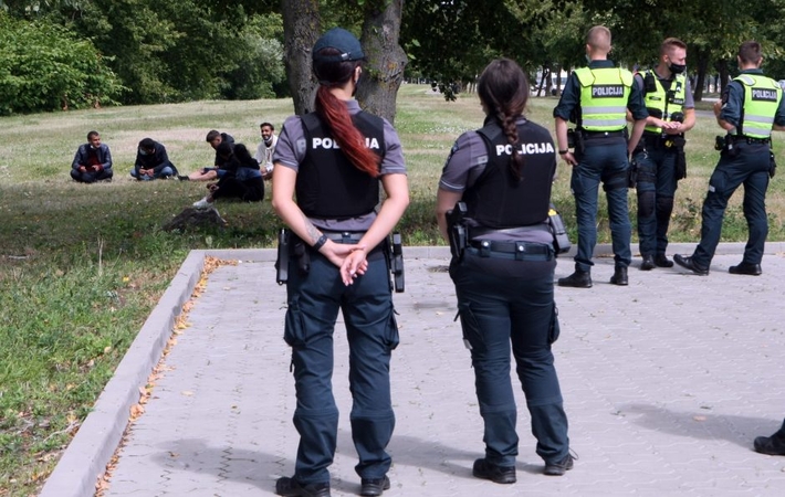 Prieš teismą stos 20 migrantų gabenusi Estijos pilietė