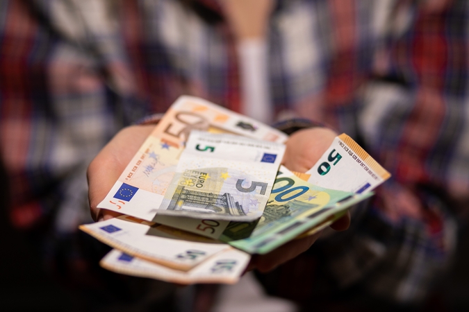 Bus tiriamas Lietuvos gyventojų finansinis raštingumas
