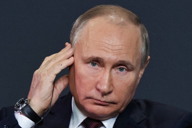 V. Putinas atšaukė Mariupolio gynėjų tvirtovės šturmą: užblokuokite taip, kad nė musė neišskristų