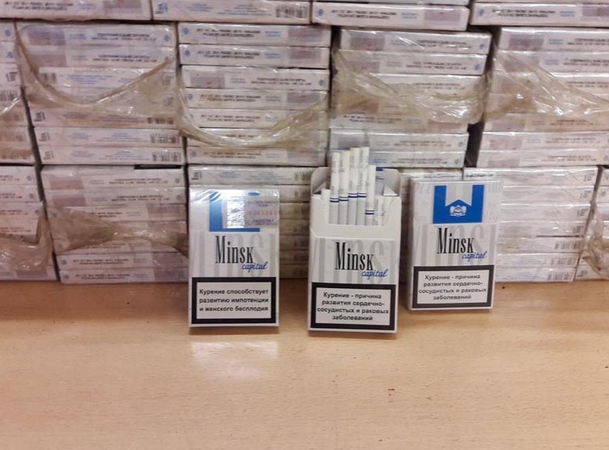 Įkliuvo kontrabandininkas: 25 tūkst. cigarečių „Minsk“ pakelių teko atiduoti pareigūnams