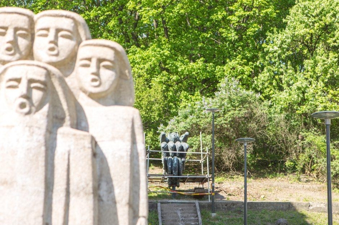 Skulptūrų skverelyje prie Menininkų namų – neregėtas vaizdas