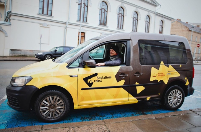 Vilniuje veiklą atnaujino „Socialinis taksi“