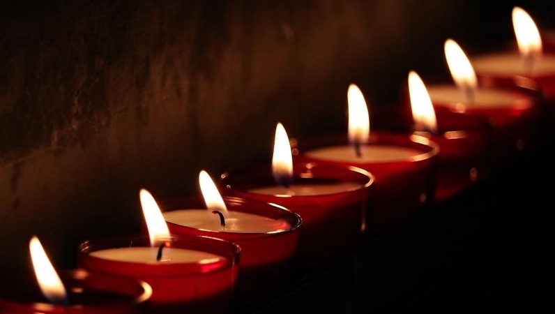 Tragedija slaugos namuose: mirė pro langą iškritusi moteris