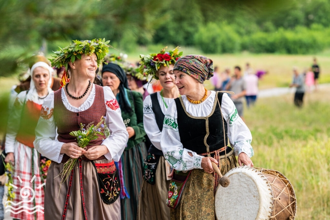 Neringoje vyks folkloro festivalis „Tek saulužė ant maračių“