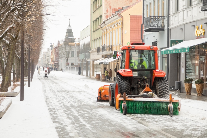 Sniegas kauniečiams atnešė ne vien džiaugsmą