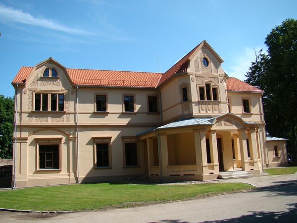 Palangos kurhauzas nebus išbrauktas iš vertybių registro