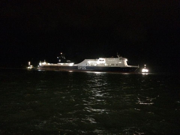 Gaisrą patyręs keltas „Regina Seaways“ atplaukė į Klaipėdos uostą