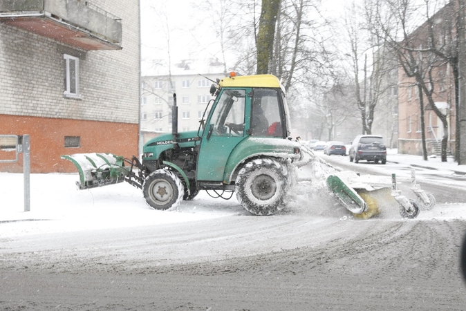 Į uostamiesčio gatves išvažiavo kelininkai (papildyta)