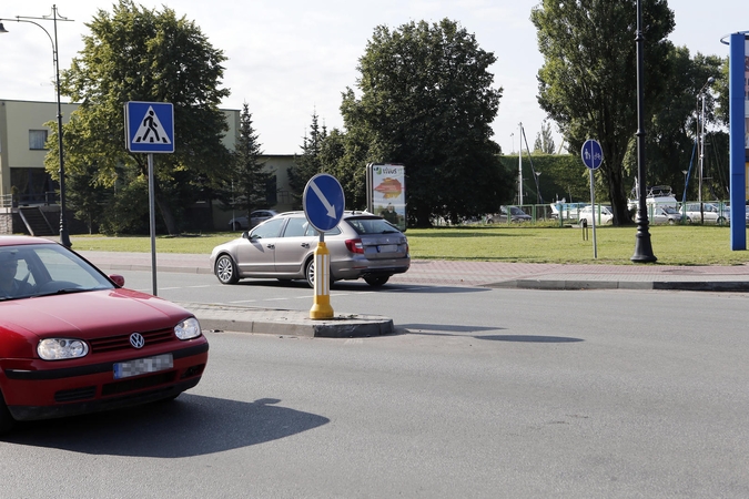 Ieškoma žmogų partrenkusi ir pabėgusi vairuotoja