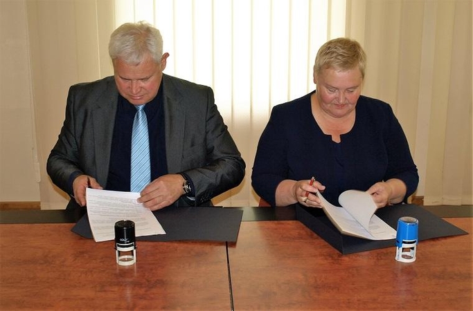 Meras pasirašė bendradarbiavimo sutartį
