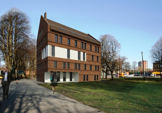 Sklype prie geležinkelio stoties stovės modernus, tačiau senamiesčiui būdingos architektūros pastatas.