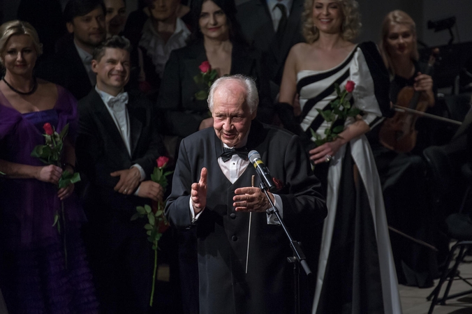 S. Domarkas – pirmasis Klaipėdos valstybinio muzikinio teatro Garbės dirigentas