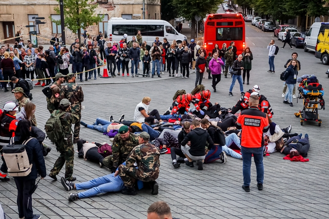Ruošdamiesi dienai X turėtume užsiauginti 20 proc. paranojos