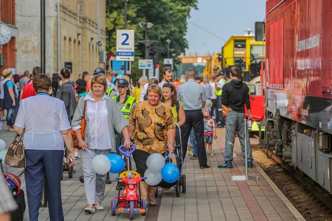 Geležinkelininkai miestiečiams dovanojo šventę