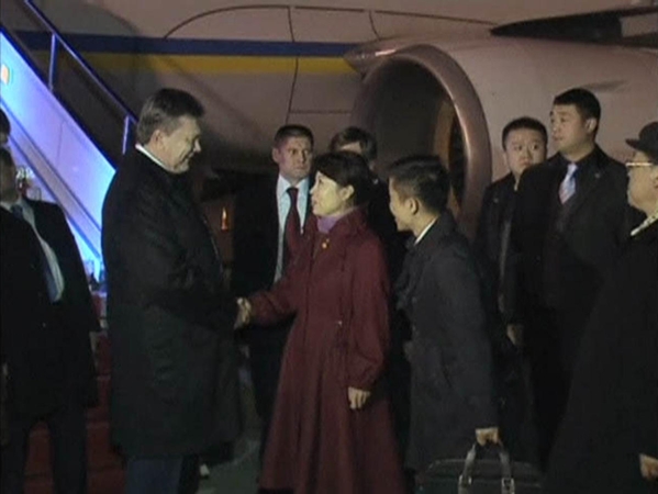 Ukrainoje neatslūgstant protestams V. Janukovyčius atvyko į Kiniją