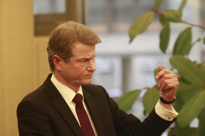 Iki liepos pratęstas dėl R. Pakso kandidatavimo galimybių sudarytos komisijos darbas
