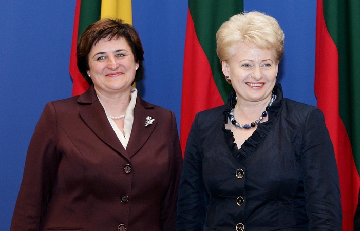L. Graužinienė: nesigilinsiu, kas kokius laiškus kam rašė