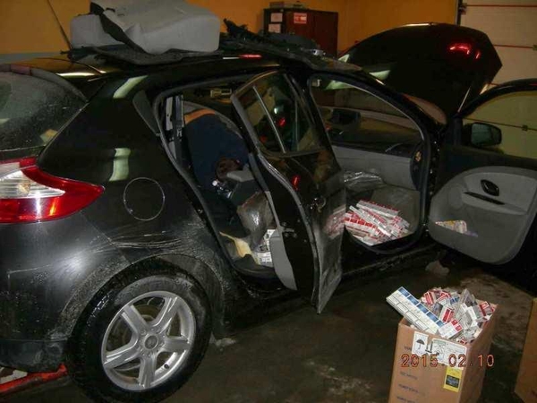 Atostogauti į Lietuvą atvykusio ruso automobilyje – cigaretės už 3 tūkst. eurų