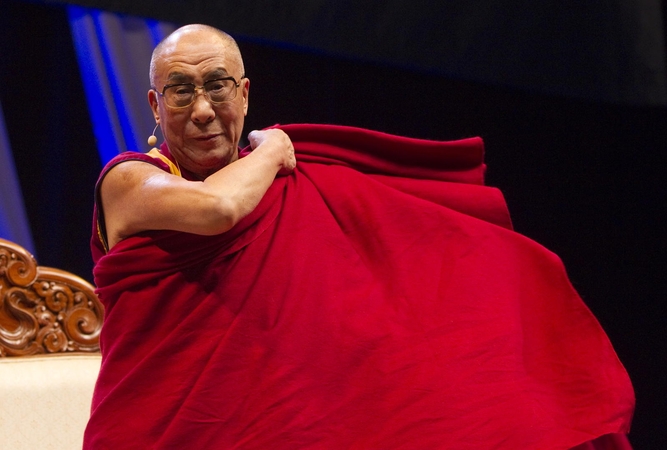 Dalai Lama: pasiilgsiu mirusio „mielo draugo“ Nelsono Mandelos