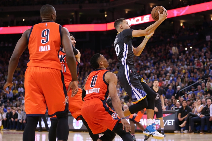 NBA lygos lyderis tęsia rekordines pergalių serijas