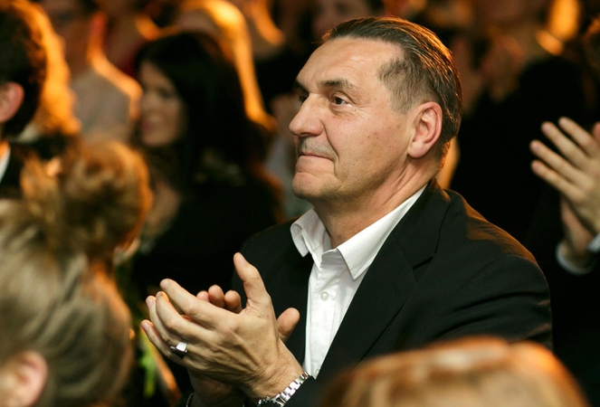 A. Kaušpėdas