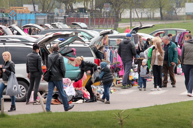 Bagažinių turgus šurmuliuos kiekvieną sekmadienį 