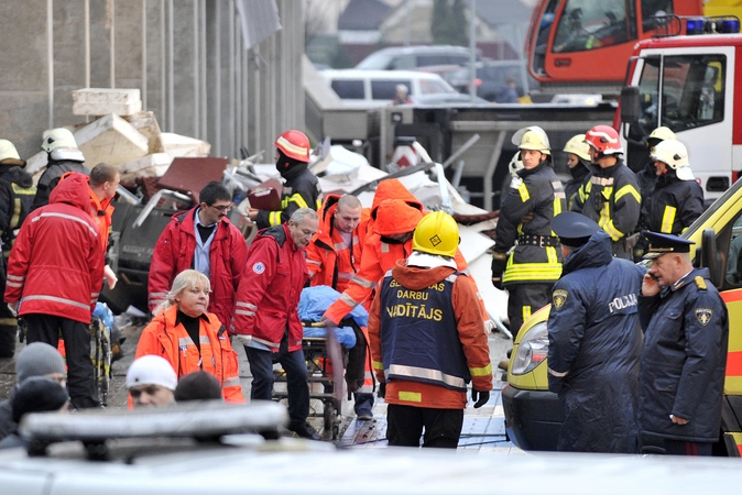 Latviai raginami nepirkti iš „Maximos“, kol nebus nubausti tragedijos kaltininkai