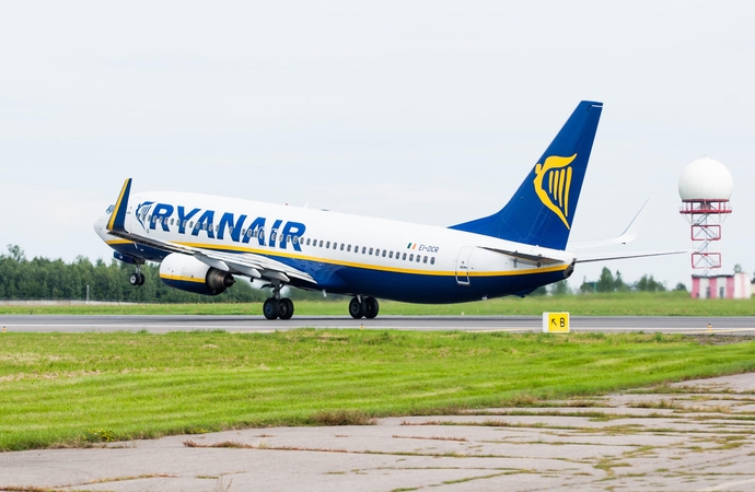 „Ryanair“ kreipėsi dėl licencijos maršrutams Jungtinėje Karalystėje aptarnauti