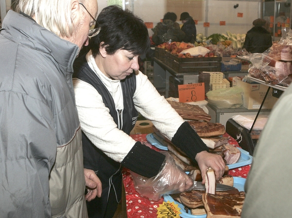 Rūkyti maisto produktai: valgyti negalima uždrausti 