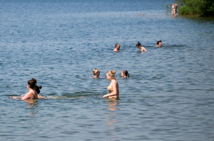 Maudynės gali ne tik atgaivinti, bet ir susargdinti