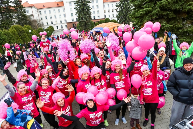 Sekmadienį – bėgimas už krūties vėžiu sergančias moteris