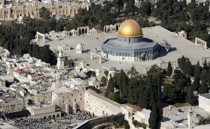 Šventovė: islamui, judaizmui ir krikščionybei Jeruzalės miesto senamiestis – švenčiausia vieta.