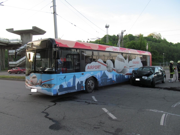 Kaune – dviejų autobusų avarijos