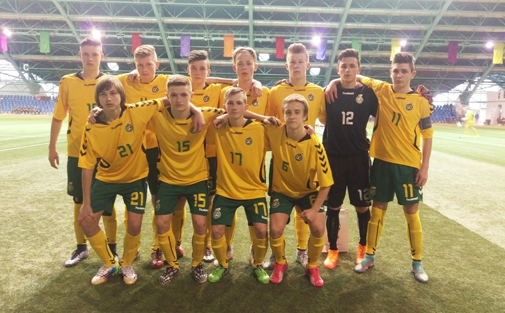 Lietuvos 16-mečių futbolo rinktinė įveikė baltarusius